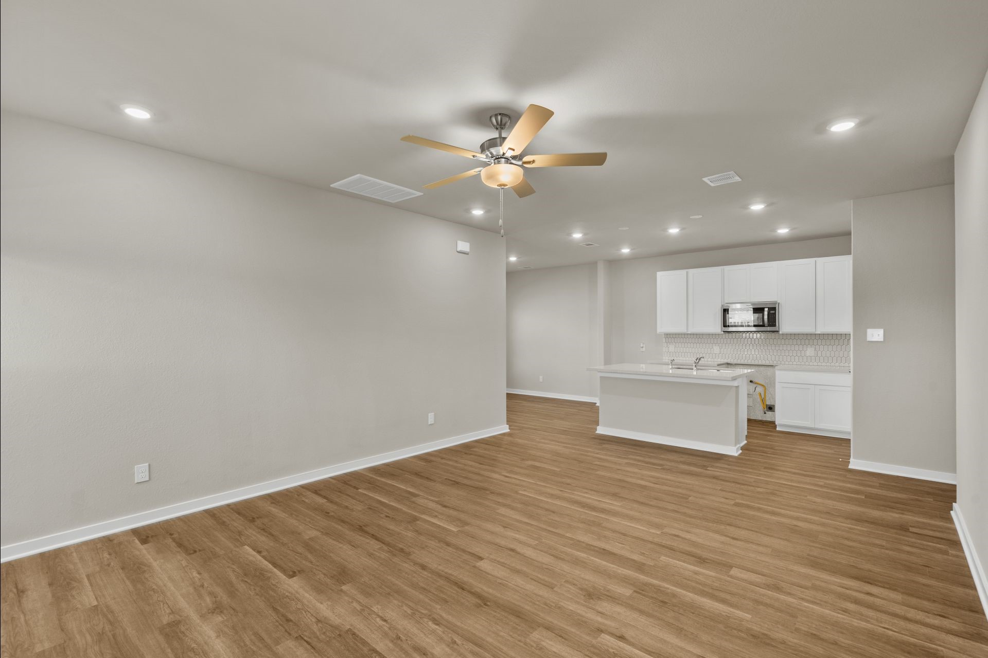 2903 Wind Cave Lane Rosharon, TX 77583 - Photo 7 of 32 representative photo