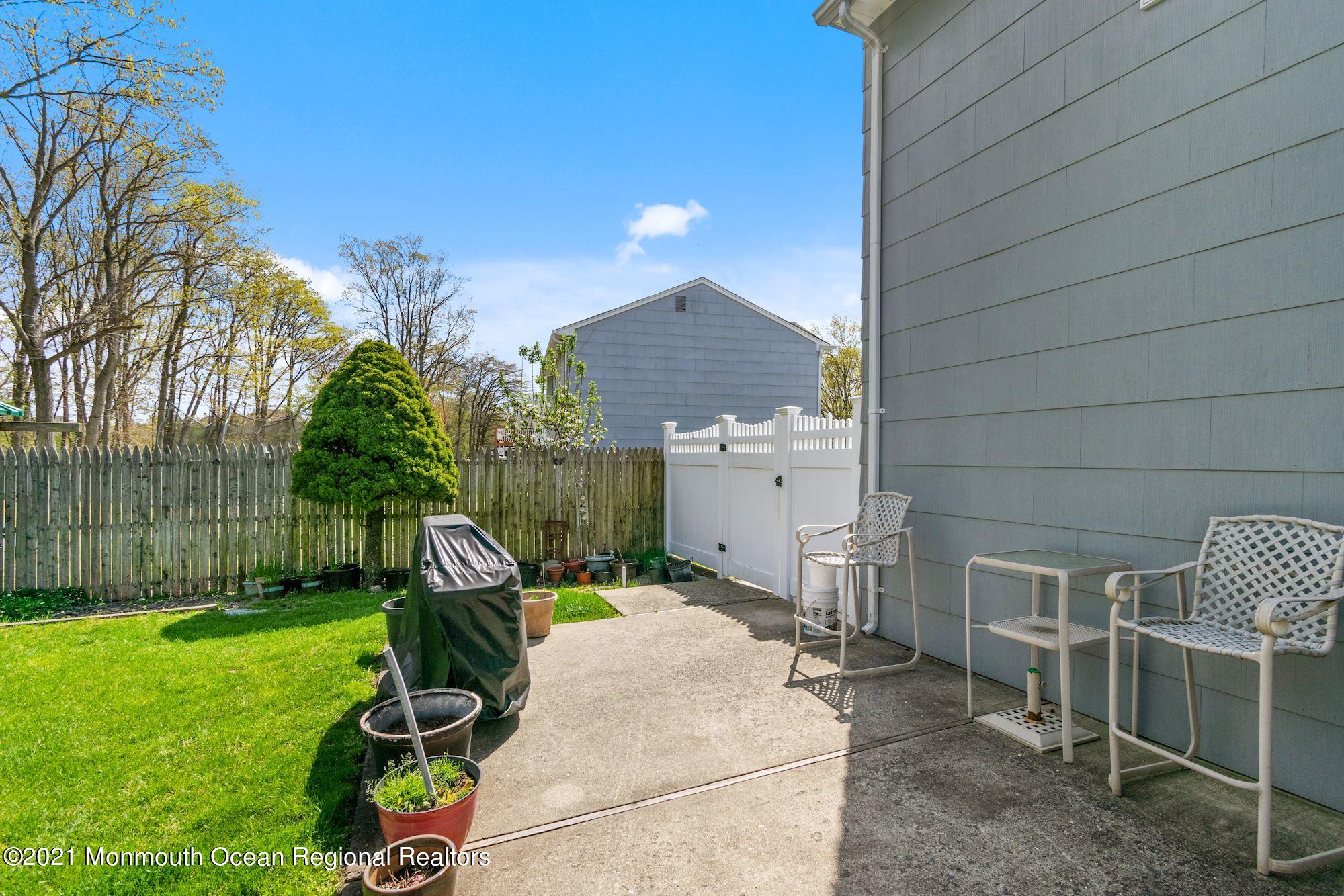 20 Bunkerhill Road Hazlet, NJ 07730 - Photo 26 of 27