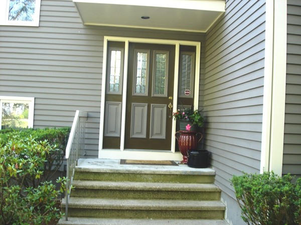 320 William Kelley Road Stoughton, MA 02072 - Photo 3 of 24 Gallery Image 3