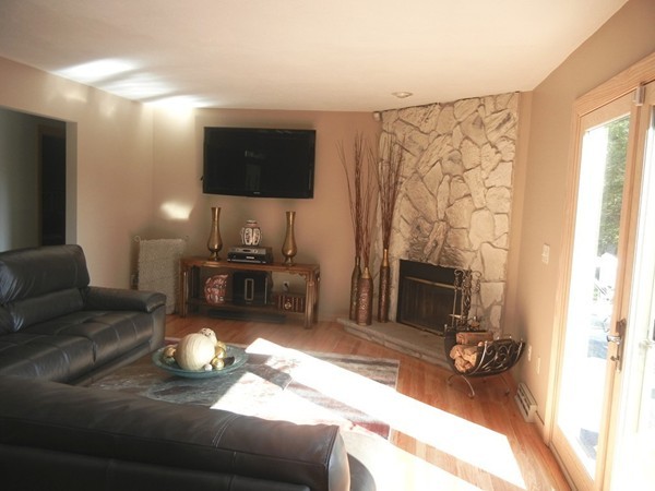 320 William Kelley Road Stoughton, MA 02072 - Photo 8 of 24 Gallery Image 8