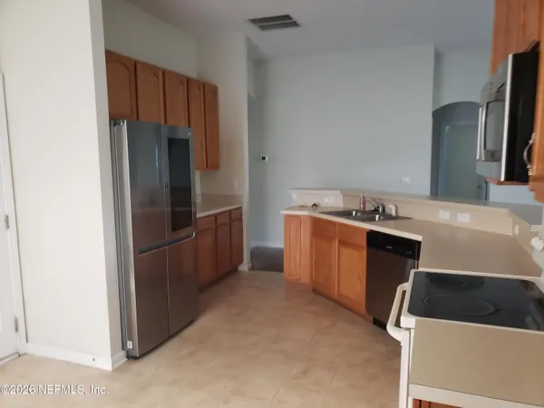 $2,554 | 2506 Creekfront Drive, Green Cove Springs, FL 32043