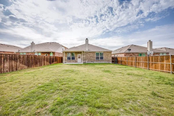 $2,395 | 2014 Avondown Road, Forney, TX 75126