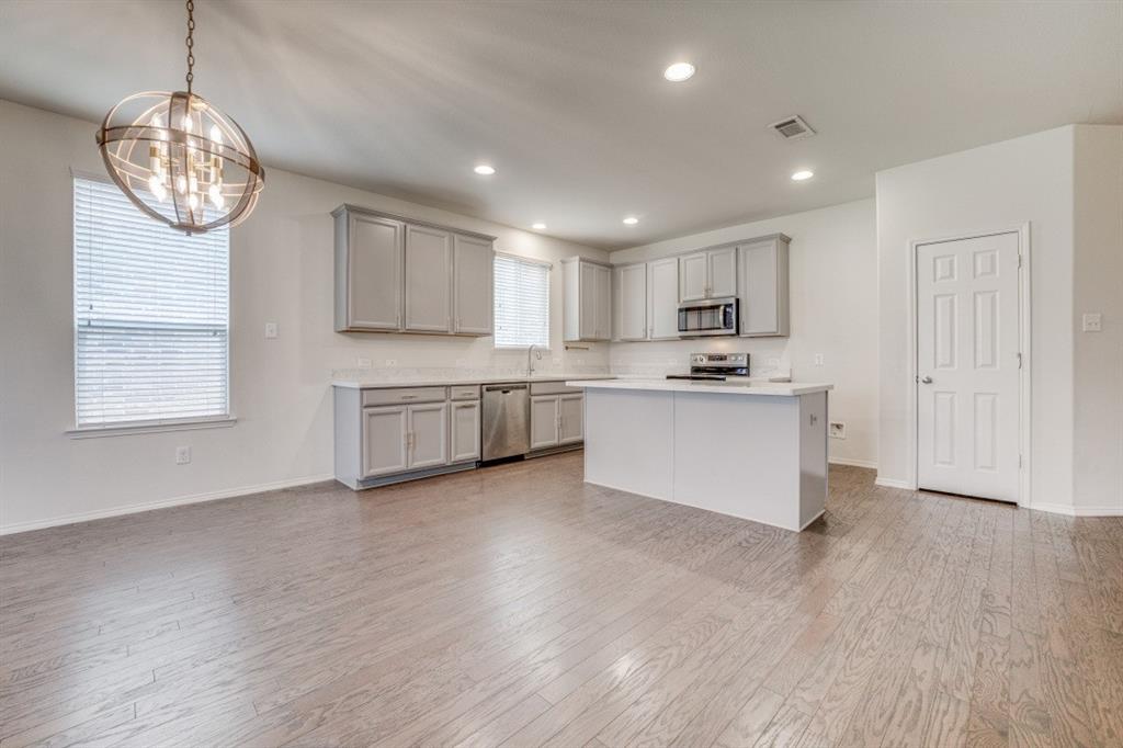 2014 Avondown Road Forney, TX 75126 - Photo 5 of 12