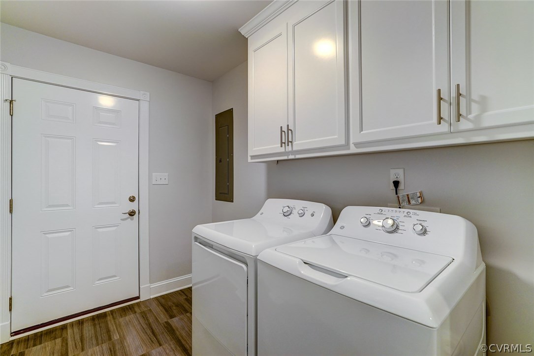 13521 Courthouse Road Dinwiddie, VA 23841 - Photo 21 of 35 a utility room with dryer and washer