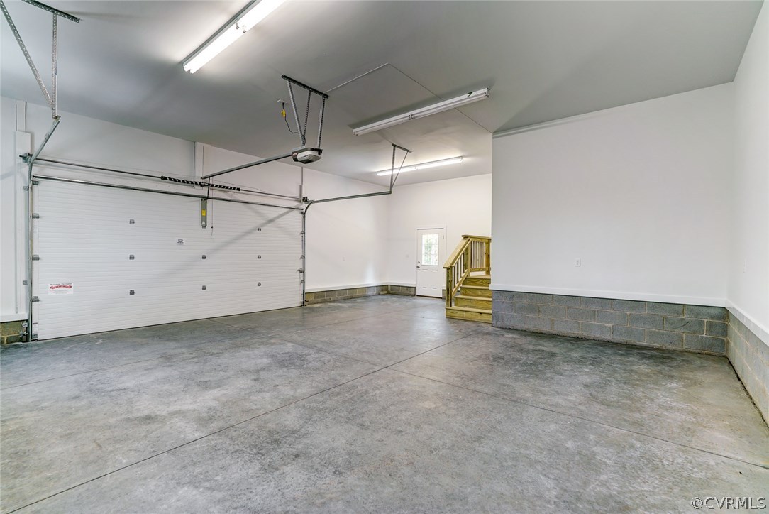 13521 Courthouse Road Dinwiddie, VA 23841 - Photo 34 of 35 a view of a garage