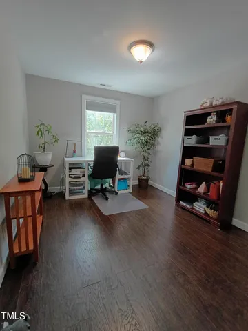 a view of a pathway of a park