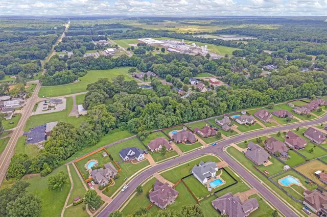 $575,000 | 125 Huntington Drive, Rossville, TN 38066