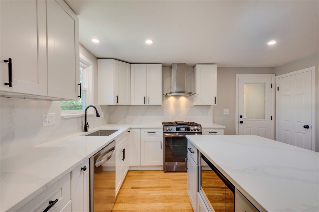 36 Lancaster Road Dedham, MA 02026 - Photo 7 of 18
