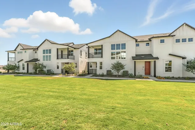 $450,000 | 11300 North Casa Dega Drive, Unit 1083, Surprise, AZ 85388