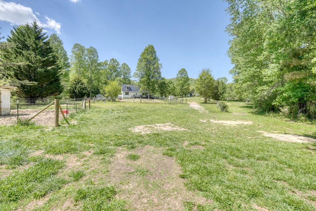 1059 Pleasant Hill Road Murphy, NC 28906 - Photo 19 of 54