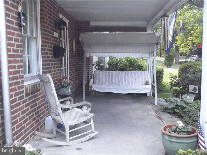 6 Lawnside Road Cheltenham, PA 19012 - Photo 2 of 18 Gallery Image 2