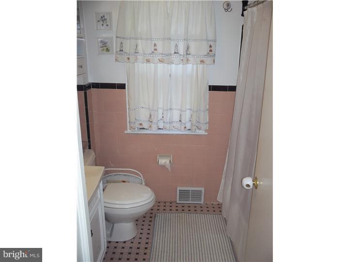 6 Lawnside Road Cheltenham, PA 19012 - Photo 11 of 18 Gallery Image 11
