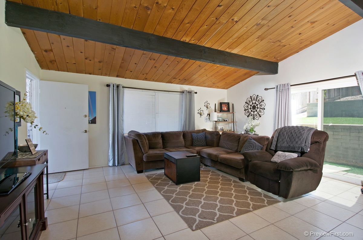 9163 Fanita Rancho Road Santee, CA 92071 - Photo 4 of 19 Gallery Image 4