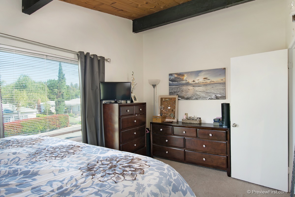 9163 Fanita Rancho Road Santee, CA 92071 - Photo 9 of 19 Gallery Image 9