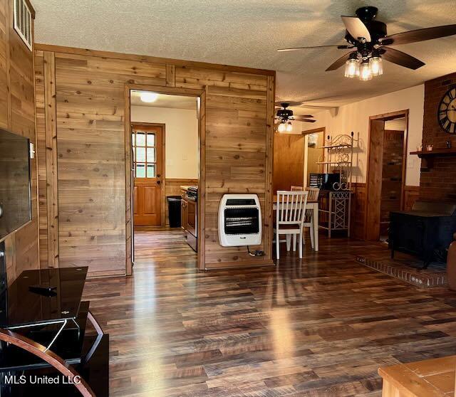 5046 Higdon Road Holly Springs, MS 38635 - Photo 10 of 34 Living Room 1