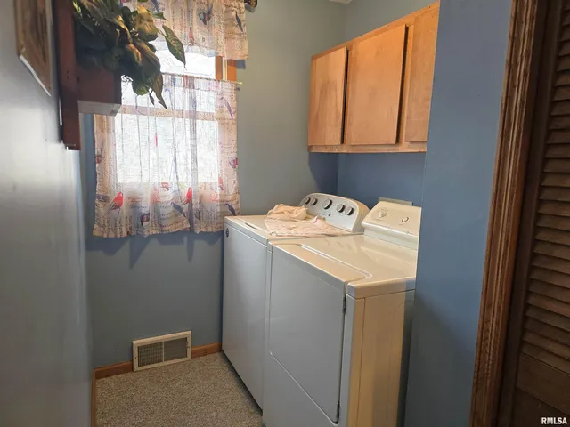 $164,900 | 201 West Springfield Street, Virginia, IL 62691