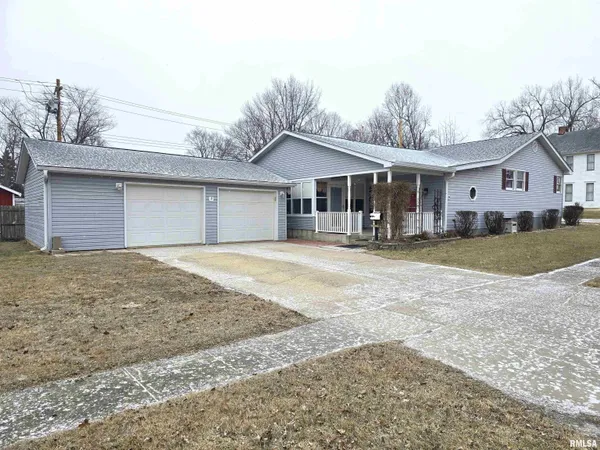 $154,900 | 201 West Springfield Street, Virginia, IL 62691