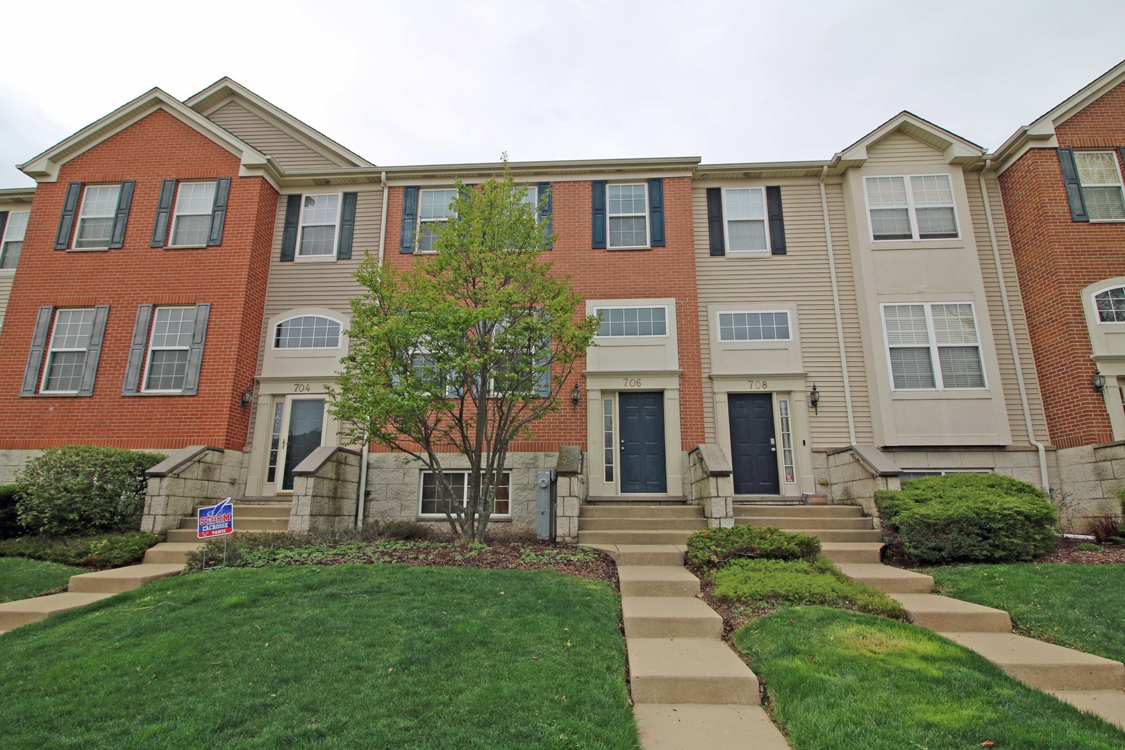 706 Thornbury Road, Unit 1124 Bartlett, IL 60103 - Photo 1 of 21