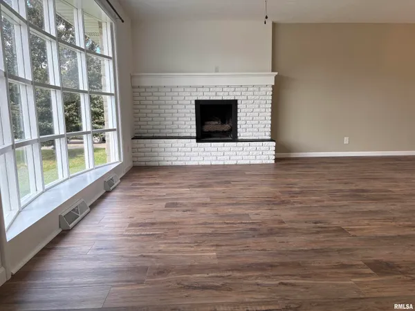 $185,000 | 414 South Westgate Avenue, Jacksonville, IL 62650