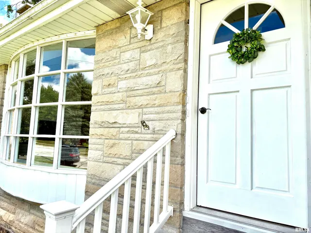 $199,000 | 414 South Westgate Avenue, Jacksonville, IL 62650