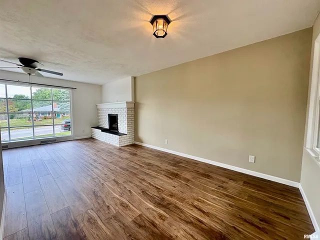 $199,000 | 414 South Westgate Avenue, Jacksonville, IL 62650