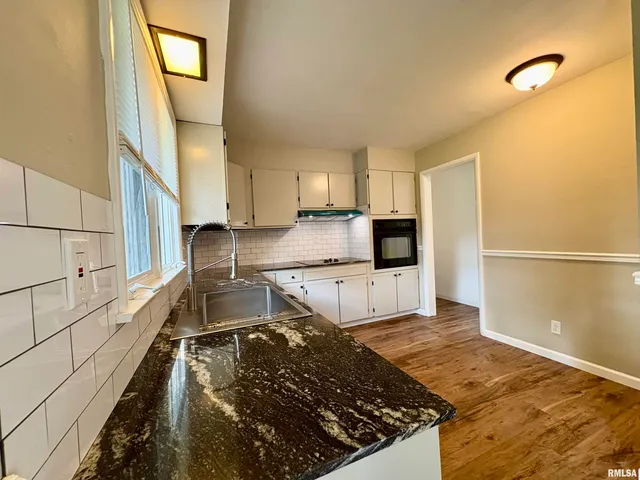 $199,000 | 414 South Westgate Avenue, Jacksonville, IL 62650