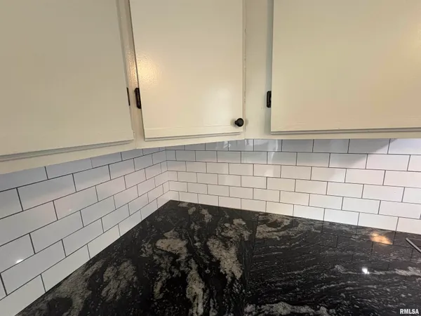 $185,000 | 414 South Westgate Avenue, Jacksonville, IL 62650