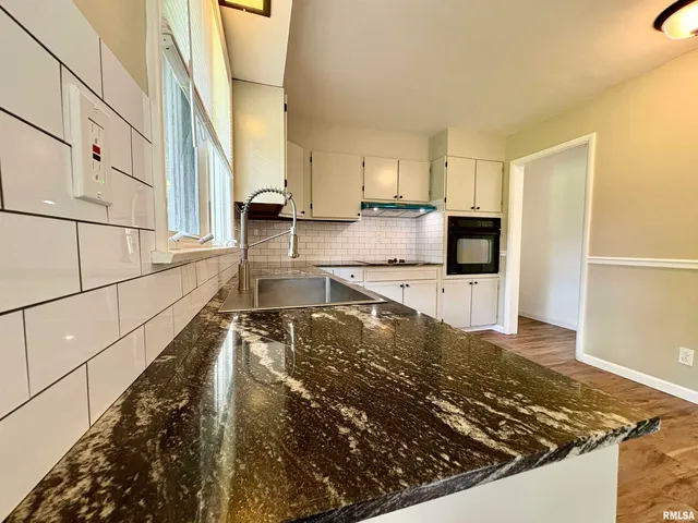 $199,000 | 414 South Westgate Avenue, Jacksonville, IL 62650