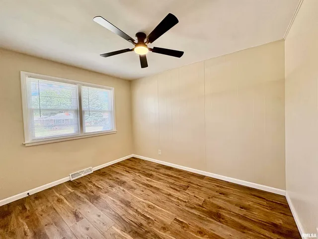 $199,000 | 414 South Westgate Avenue, Jacksonville, IL 62650