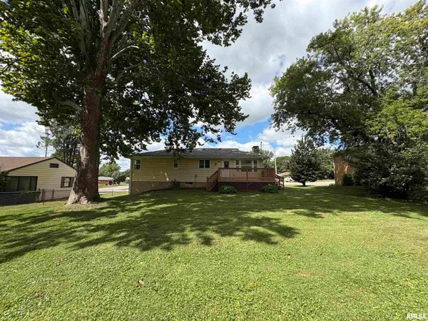 $185,000 | 414 South Westgate Avenue, Jacksonville, IL 62650