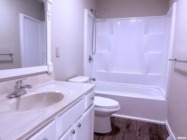 $199,000 | 414 South Westgate Avenue, Jacksonville, IL 62650