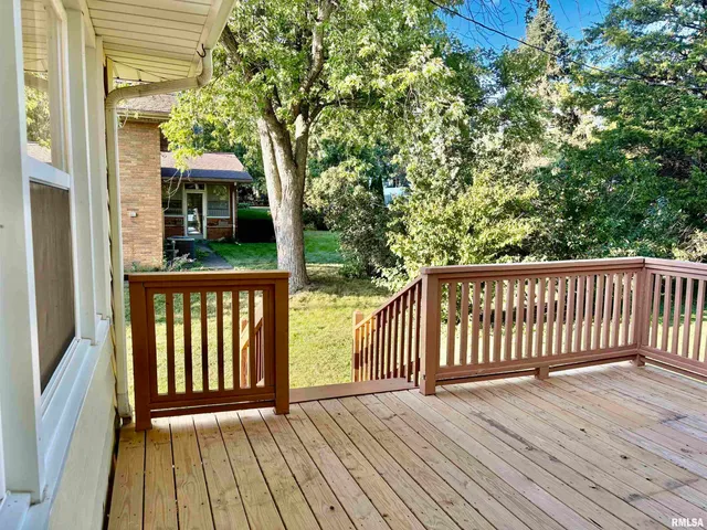 $199,000 | 414 South Westgate Avenue, Jacksonville, IL 62650