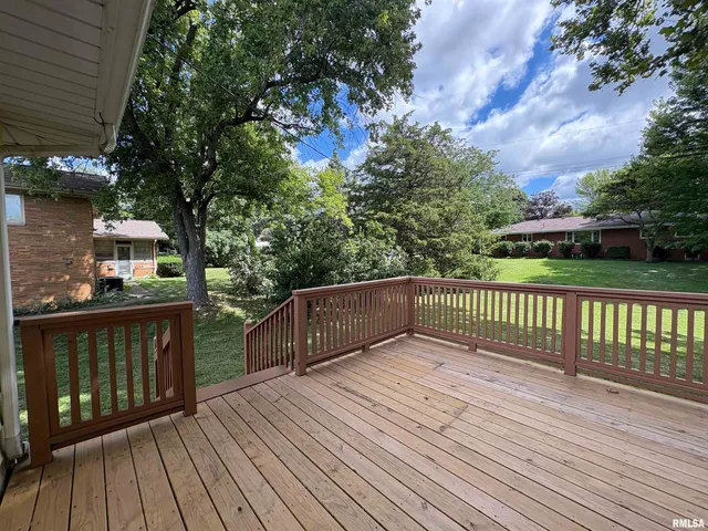 $199,000 | 414 South Westgate Avenue, Jacksonville, IL 62650