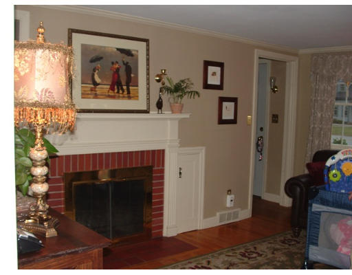 644 Springfield Street Wilbraham, MA 01095 - Photo 6 of 15 Gallery Image 6