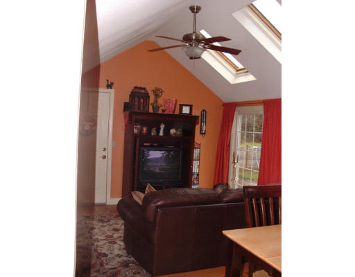 644 Springfield Street Wilbraham, MA 01095 - Photo 10 of 15 Gallery Image 10