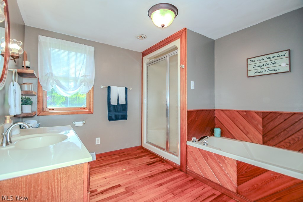 7600 Kniffen Road Painesville, OH 44077 - Photo 15 of 36 Full bath - Main level