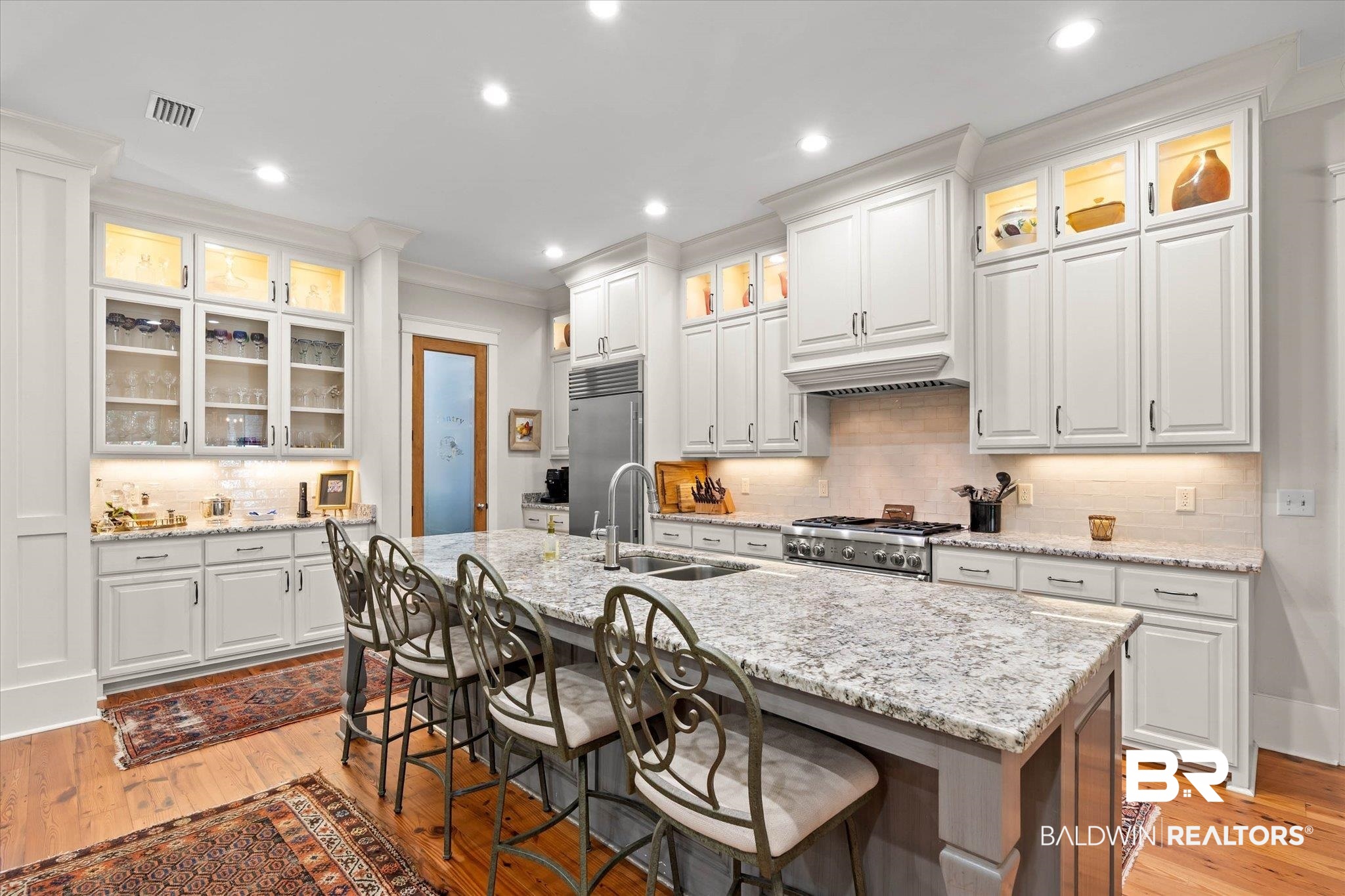 561 Falling Water Boulevard Fairhope, AL 36532 - Photo 11 of 45 Kitchen