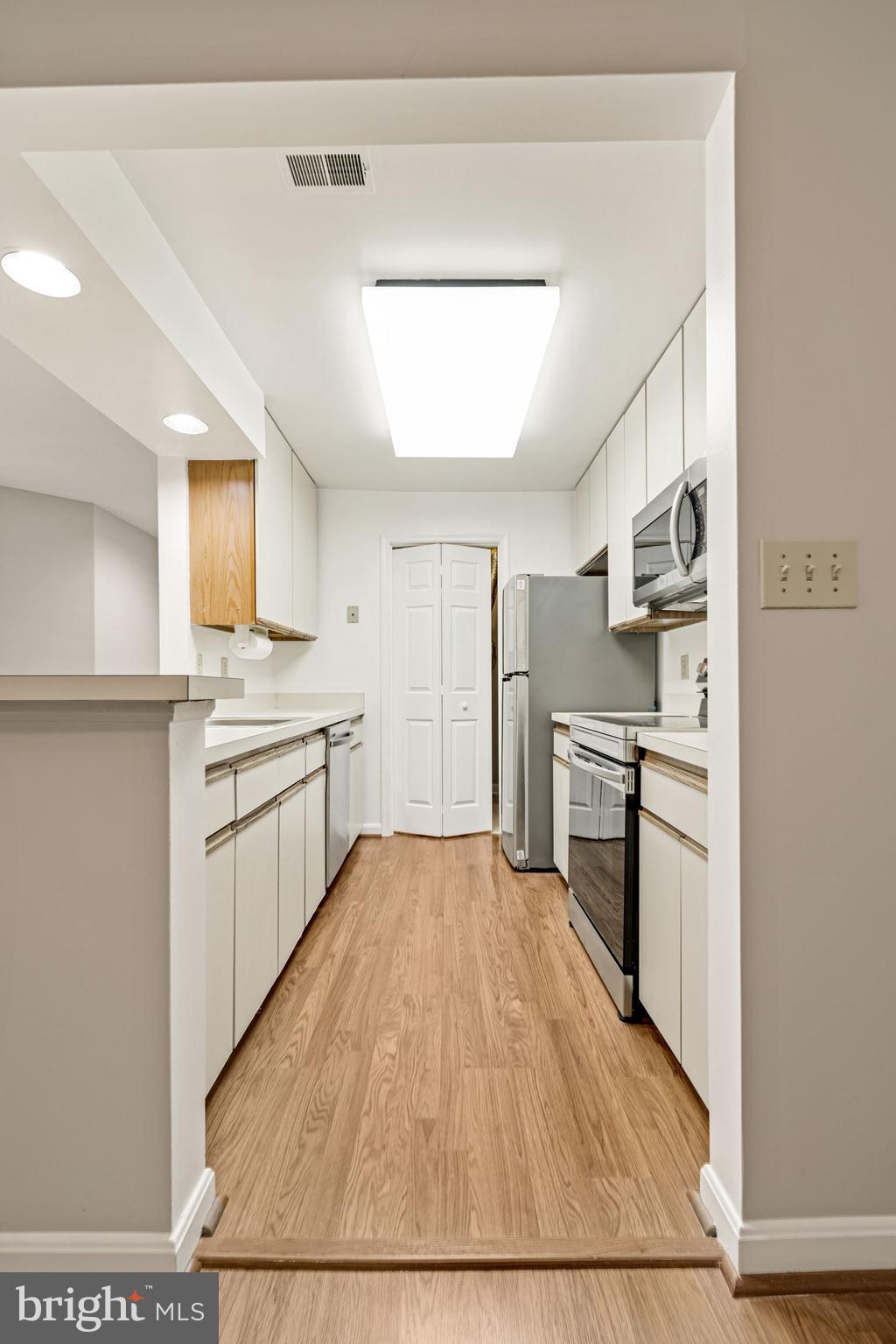 13700 Modrad Way, Unit 8A24 Silver Spring, MD 20904 - Photo 16 of 30