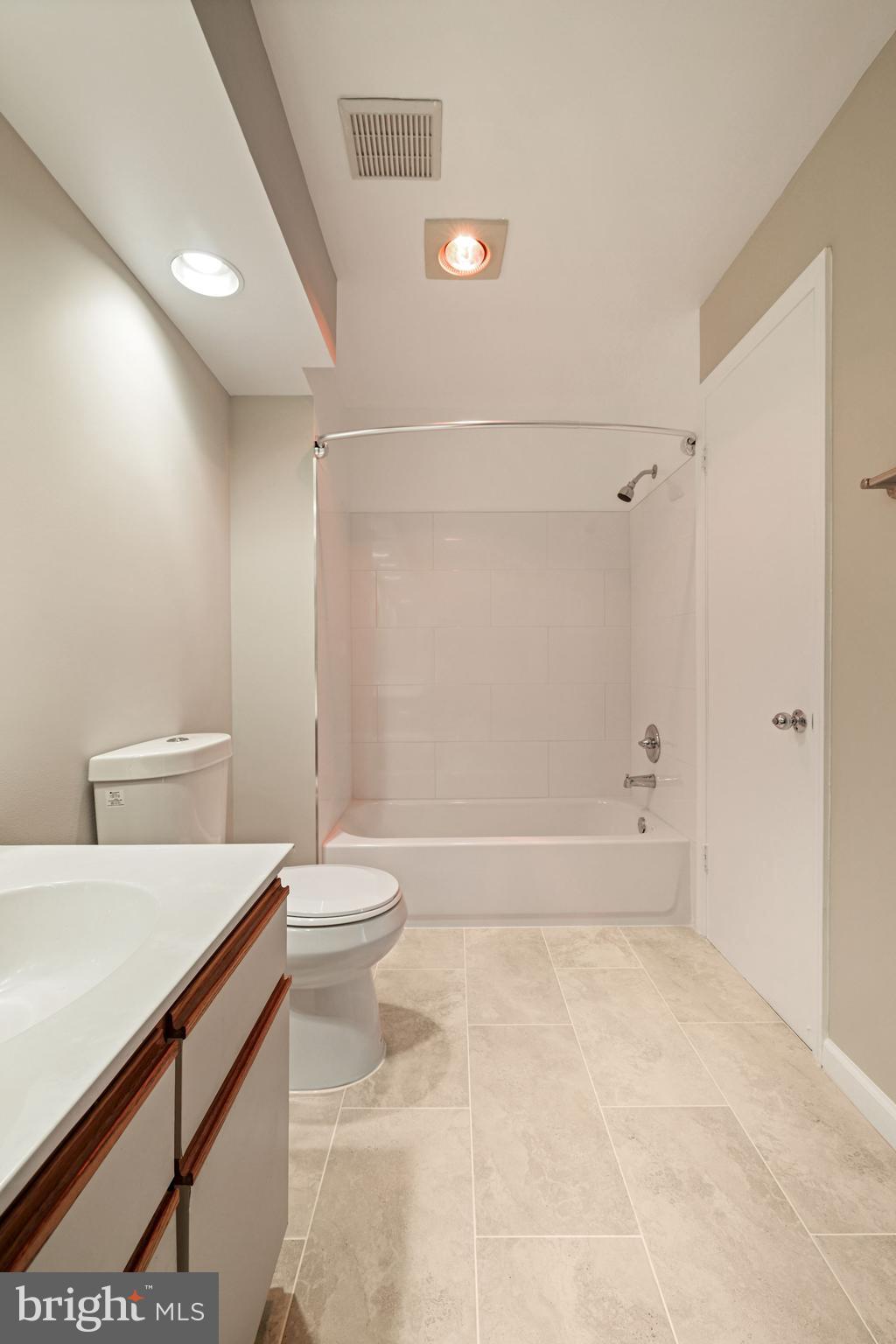 13700 Modrad Way, Unit 8A24 Silver Spring, MD 20904 - Photo 29 of 30