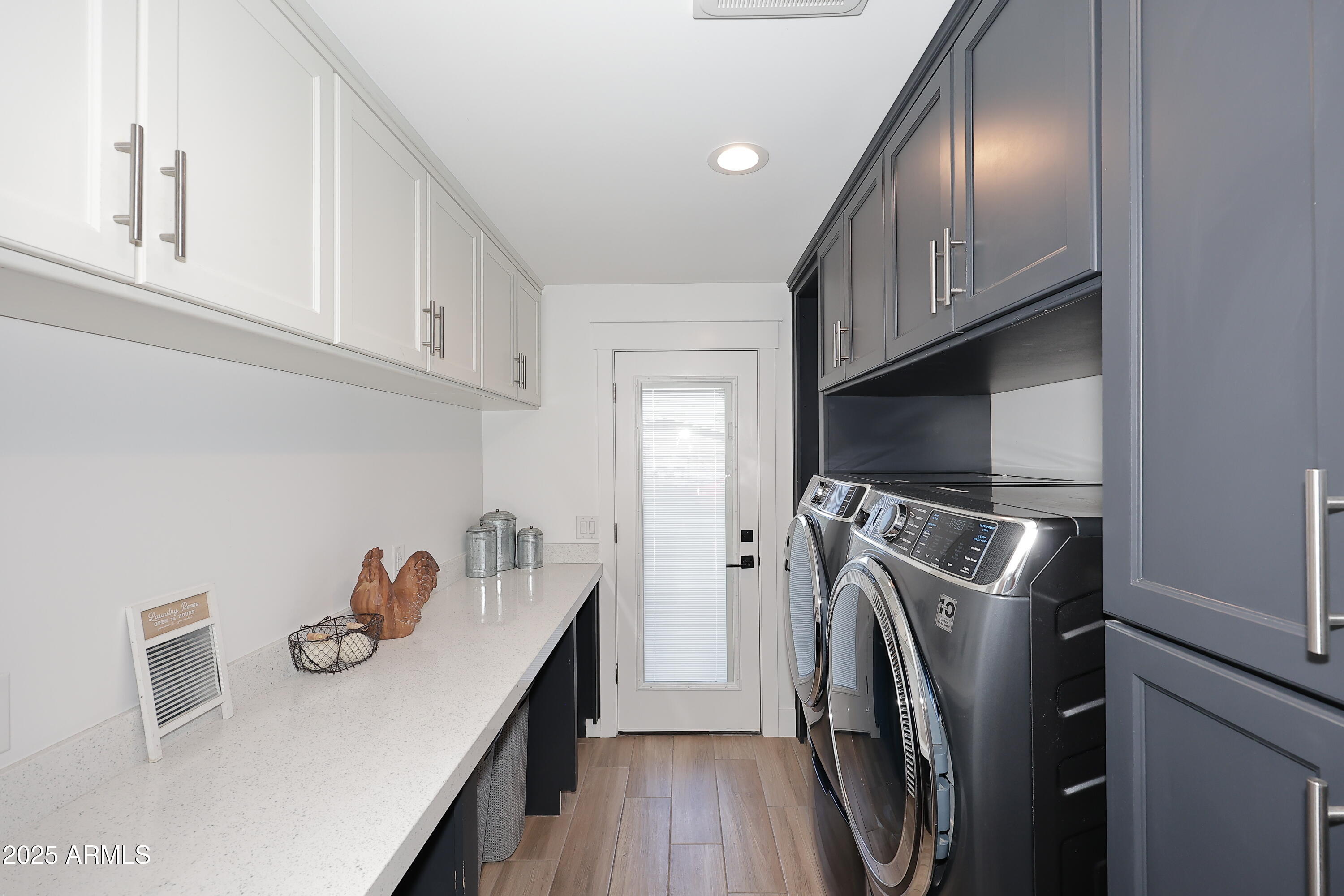 1810 South Lindsay Road Gilbert, AZ 85295 - Photo 17 of 80 Laundry Room