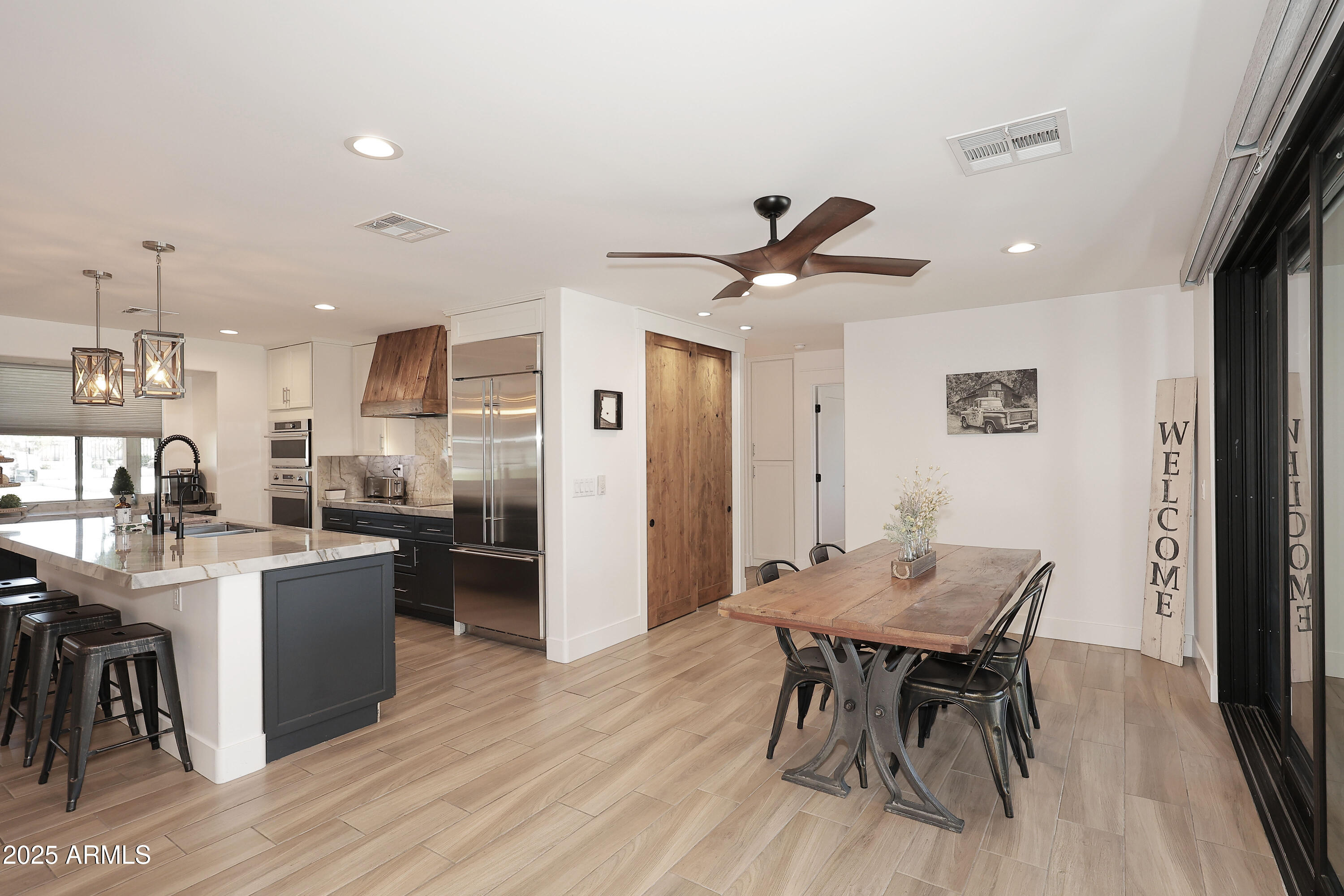 1810 South Lindsay Road Gilbert, AZ 85295 - Photo 26 of 80 Dining Room2