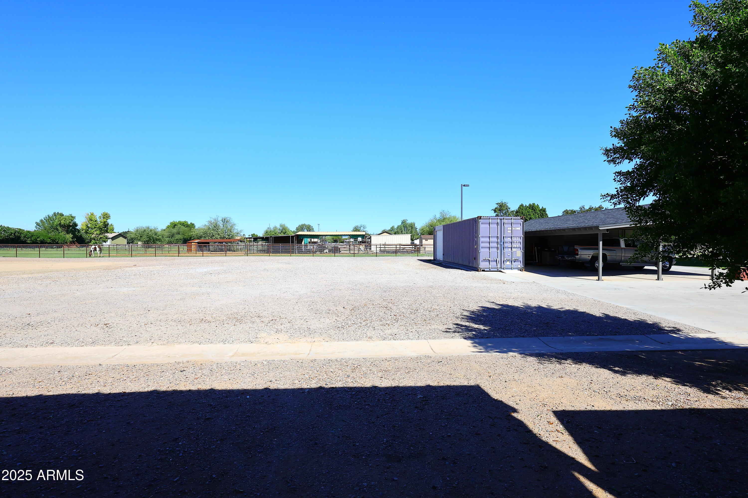 1810 South Lindsay Road Gilbert, AZ 85295 - Photo 28 of 80 Extra Covered Work Area View