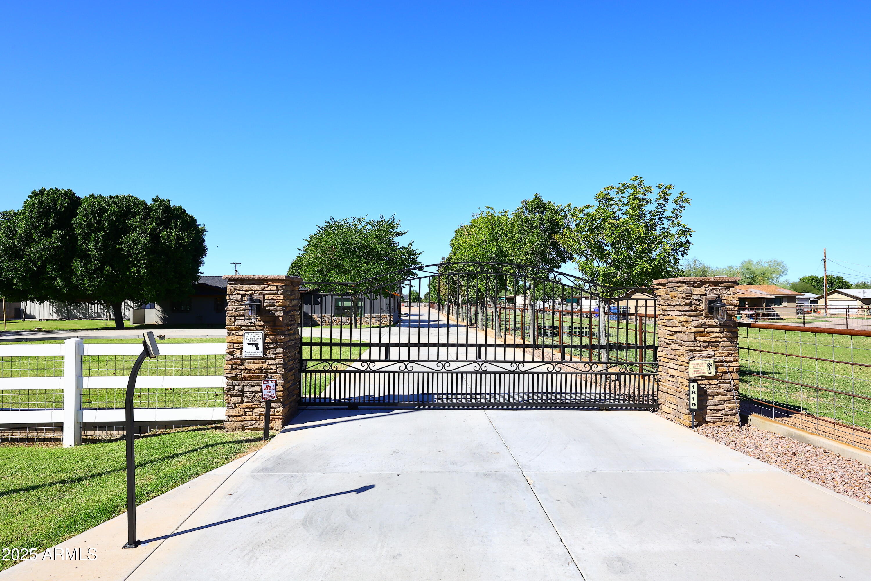 1810 South Lindsay Road Gilbert, AZ 85295 - Photo 33 of 80 Gated Entrance