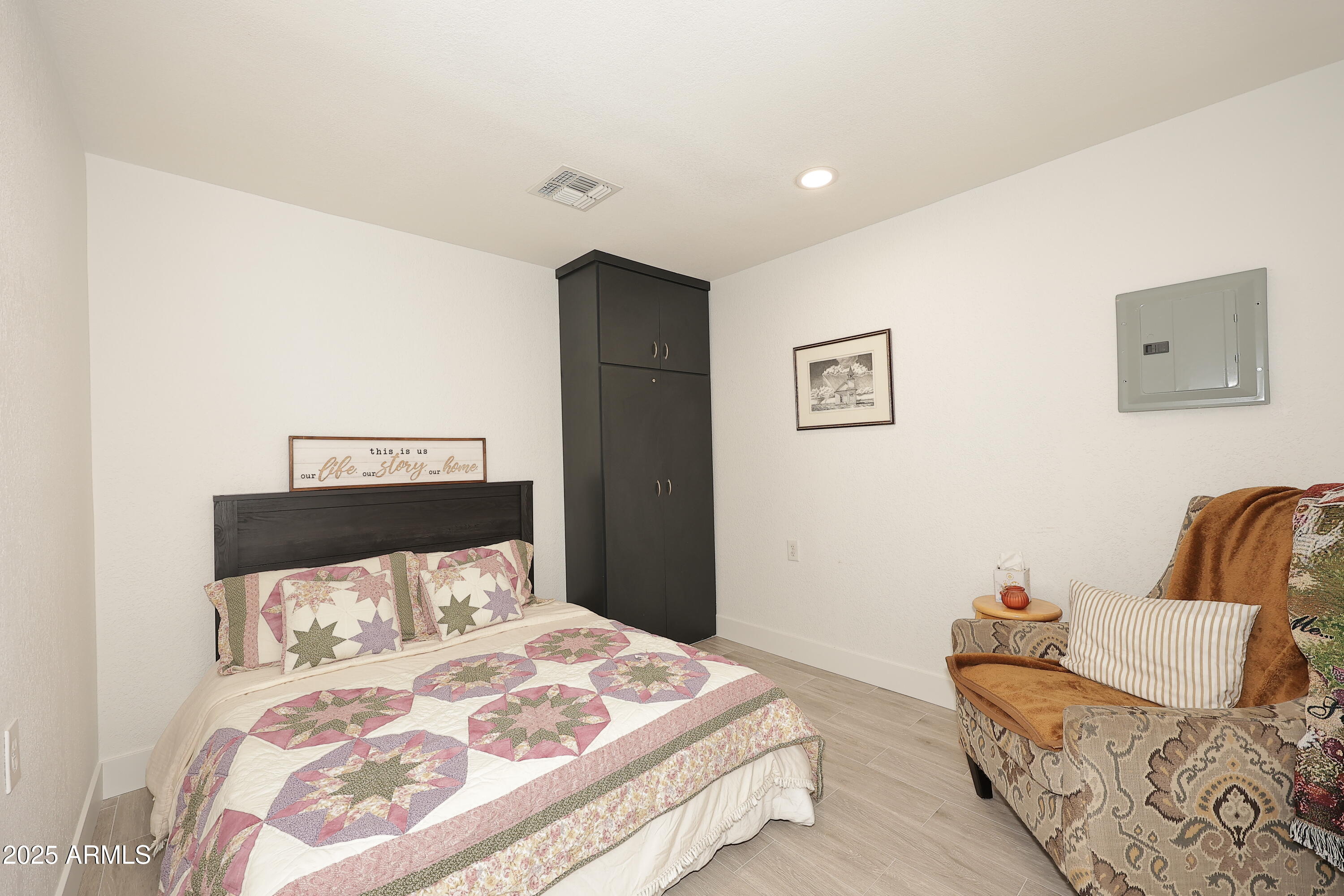 1810 South Lindsay Road Gilbert, AZ 85295 - Photo 39 of 80 Guest House-Bedroom