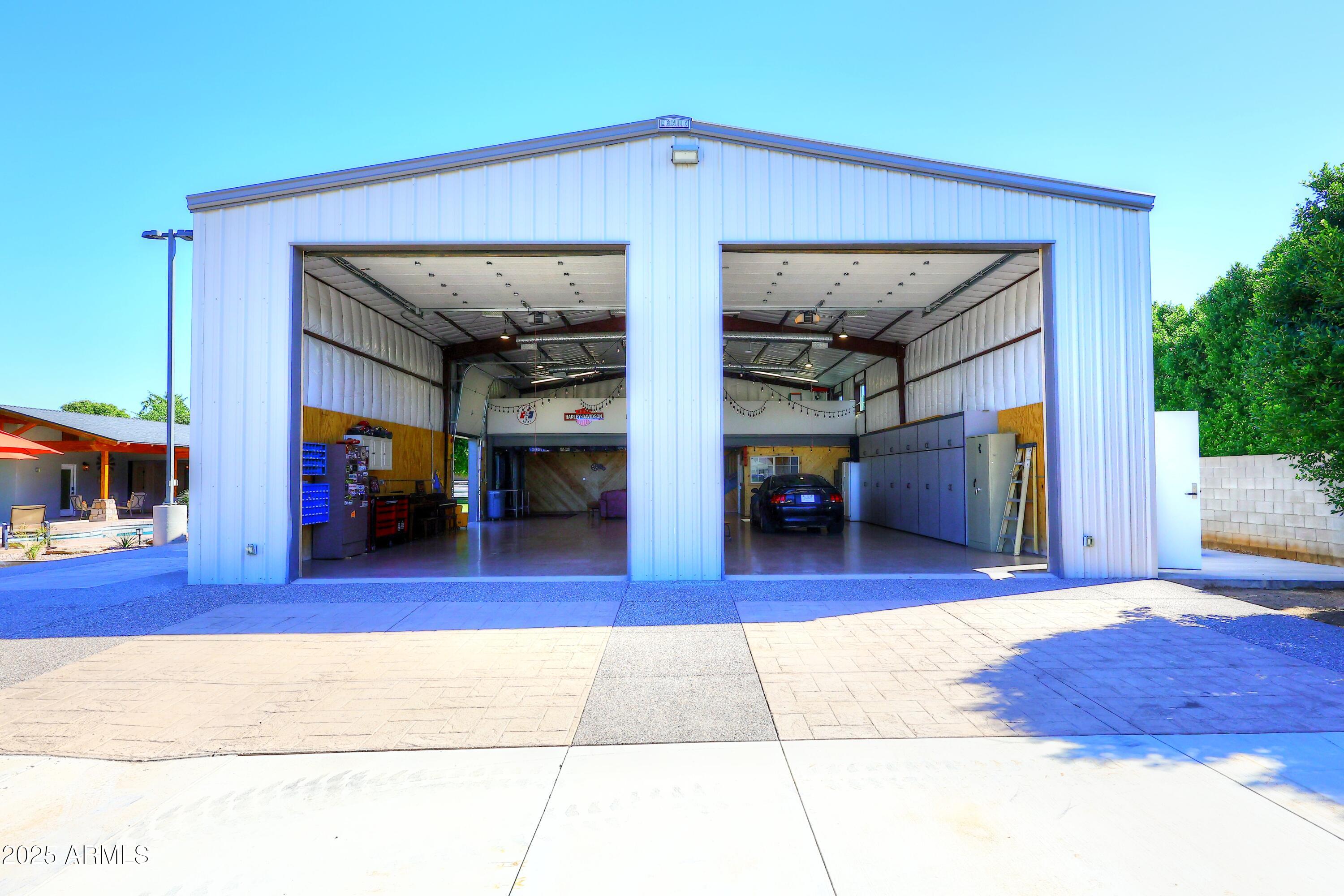 1810 South Lindsay Road Gilbert, AZ 85295 - Photo 53 of 80 Large Work Shop2