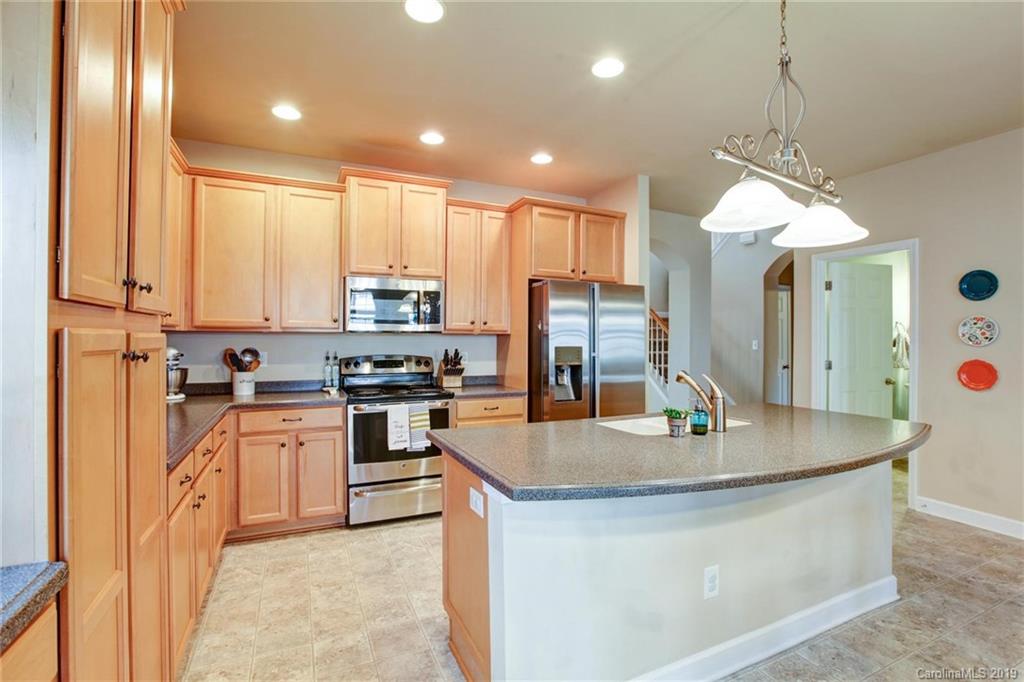 4423 David Cox Road Charlotte, NC 28269 - Photo 4 of 39 Gallery Image 4