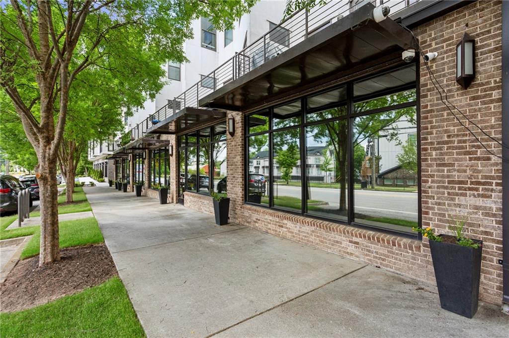 2030 Main Street Northwest, Unit R113 Atlanta, GA 30318 - Photo 7 of 17 a view of a house with backyard and porch