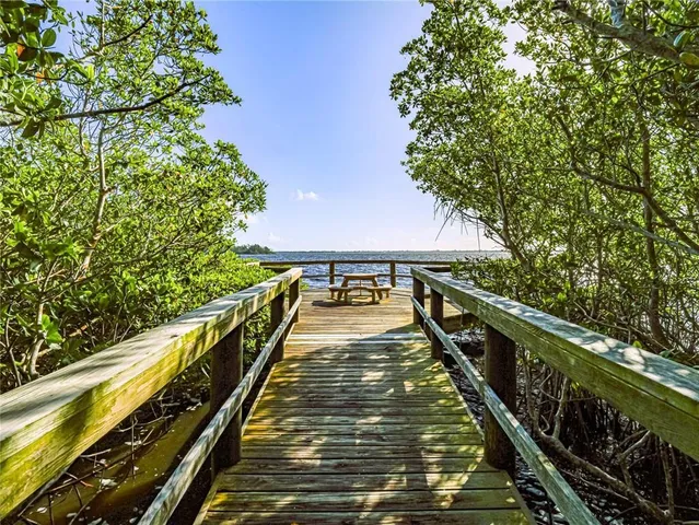 $205,000 | 464 Grove Isle Circle, Vero Beach, FL 32962