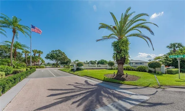$205,000 | 464 Grove Isle Circle, Vero Beach, FL 32962