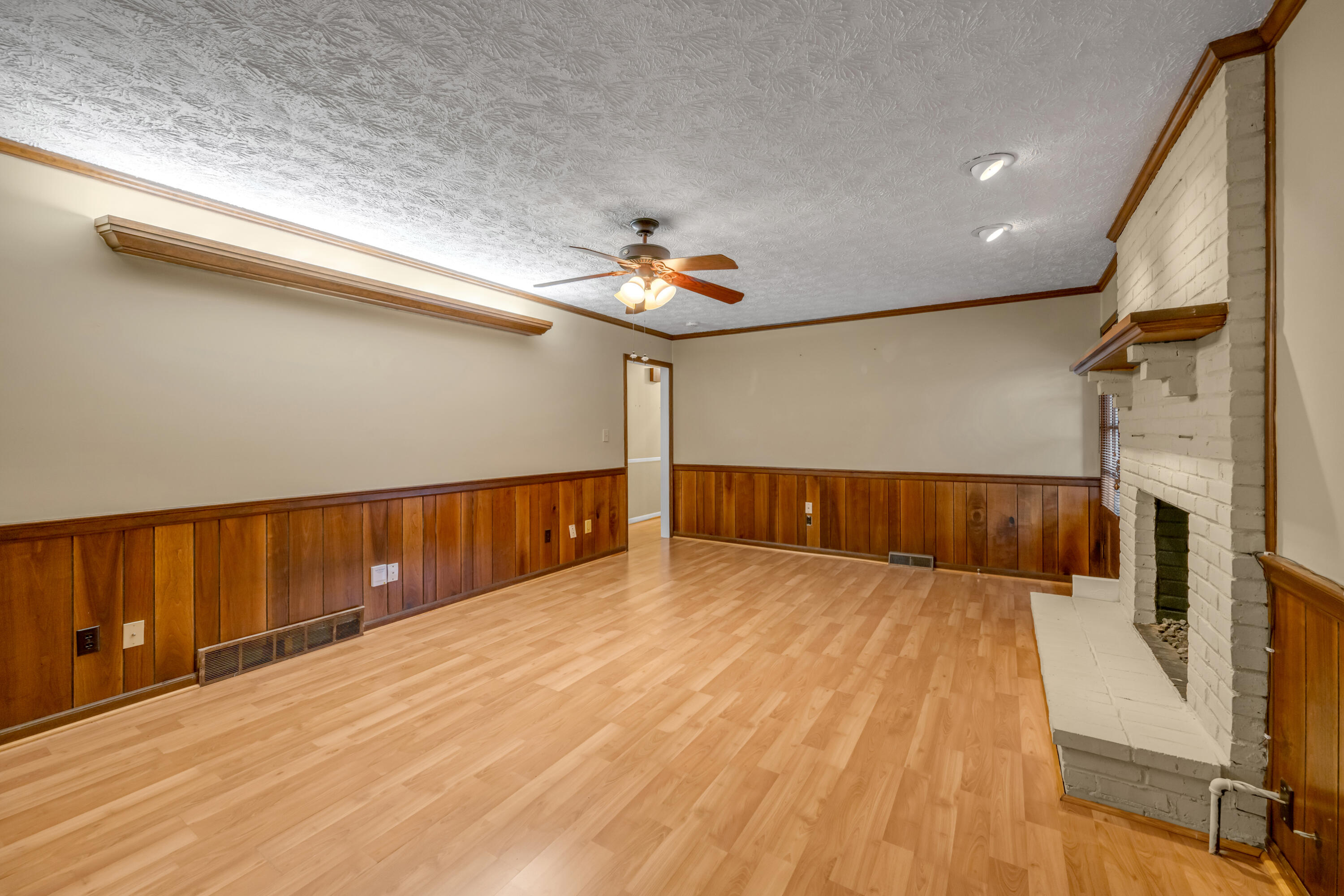 3429 Montavesta Road Lexington, KY 40502 - Photo 14 of 43 DSC_8418